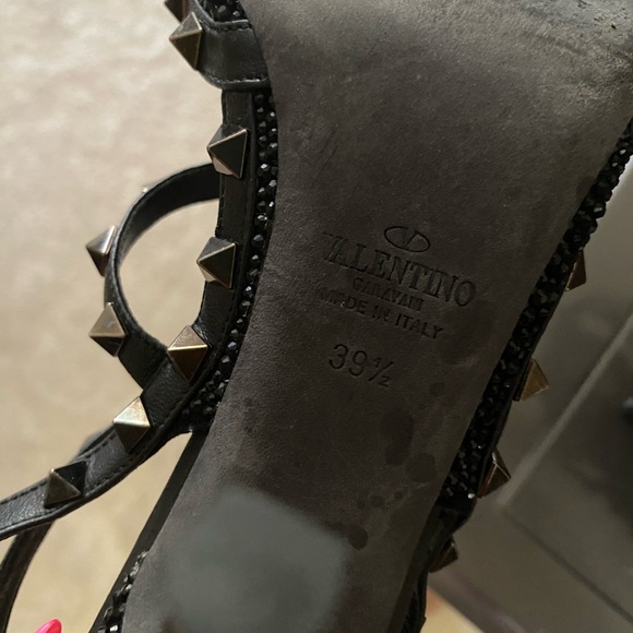 Rare Authentic Valentino Noir Rockstud Caviar Crystal/ Swarovski Pumps - Picture 6 of 13